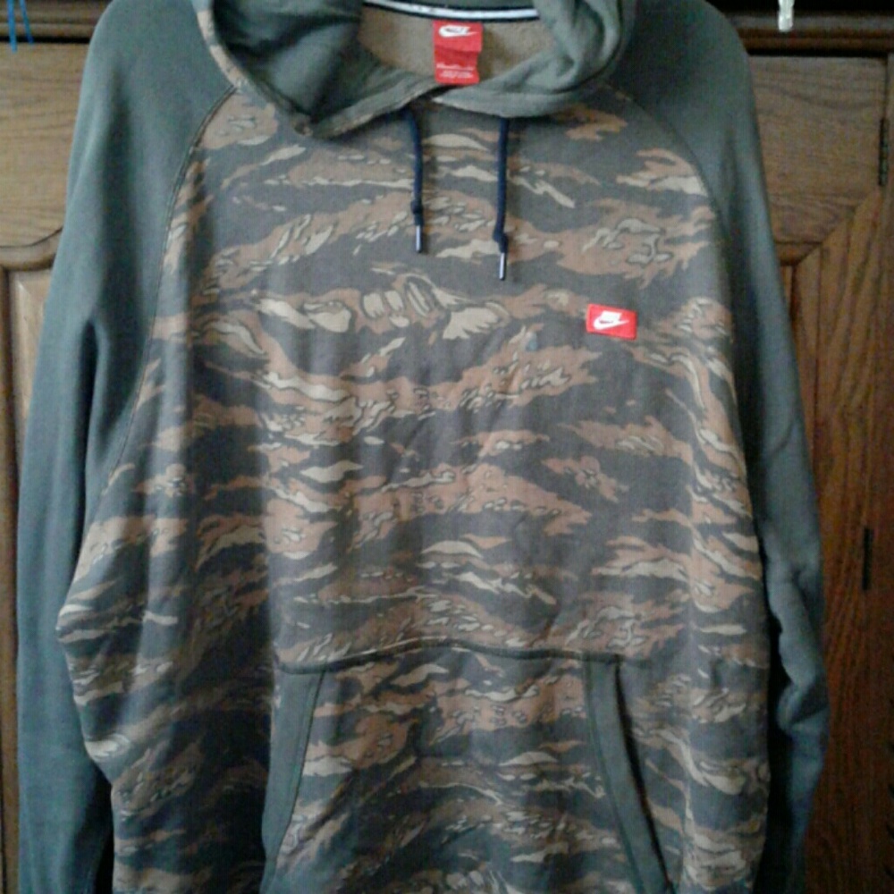 Men sweater.